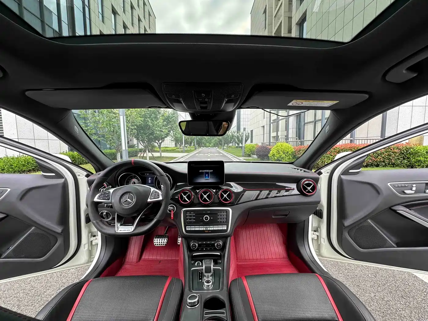 Mercedes-Benz GLA AMG 2017 AMG GLA 45 4MATIC фото 15