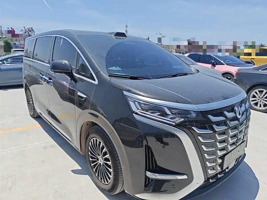 Denza D9 2025 DM-i Smart Driving Edition 1020 AWD Flagship фото 4
