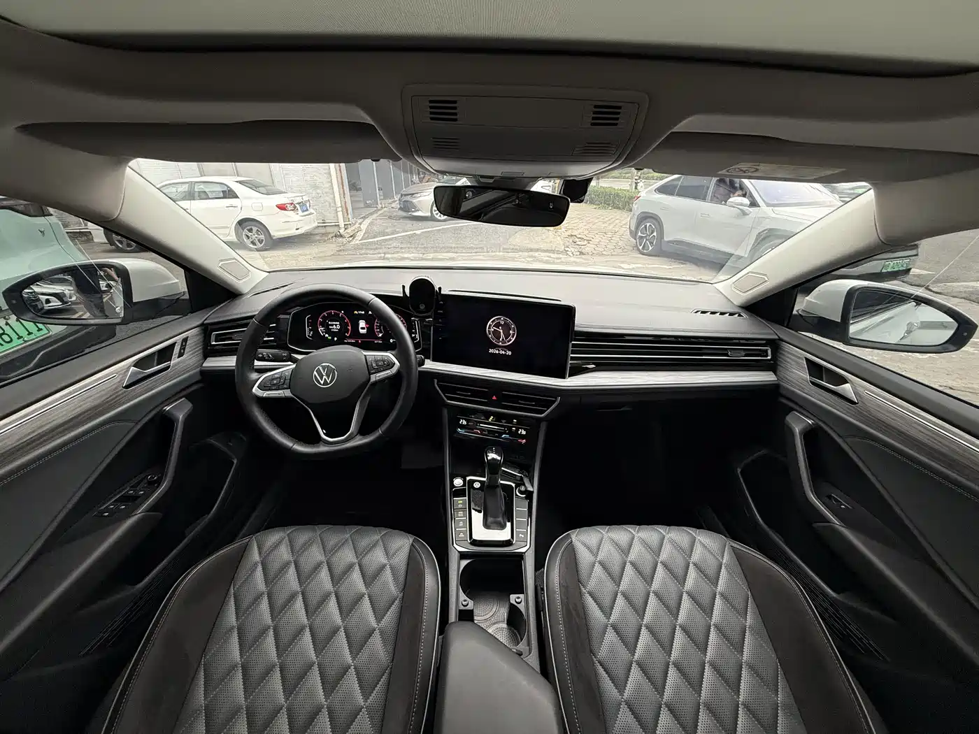 Volkswagen Sagitar 2023 300TSI DSG Excellence Edition фото 13