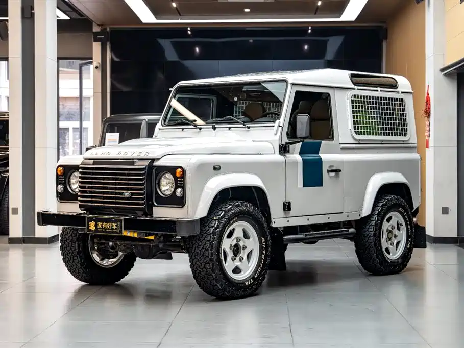 Land Rover Defender 2010 Ice·Fire Limited Edition