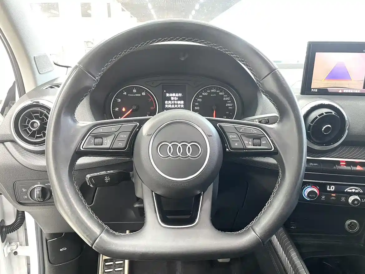 Audi Q2L 2022 35 TFSI Fashion Dynamic фото 8