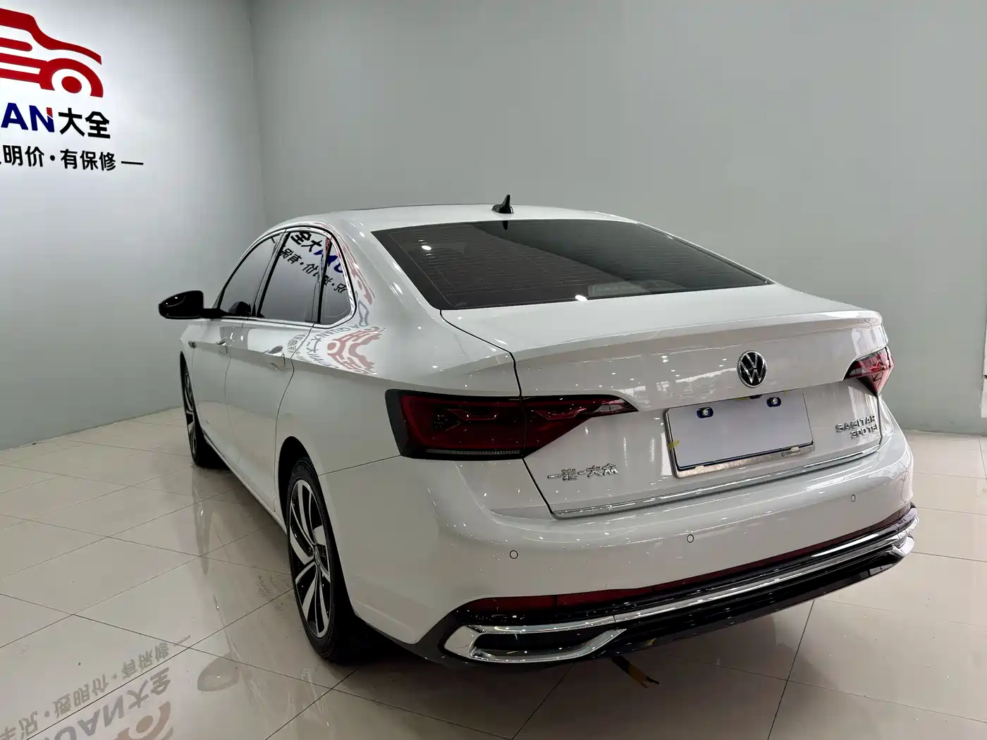 Volkswagen Sagitar 2023 300TSI DSG Excellence Edition фото 15