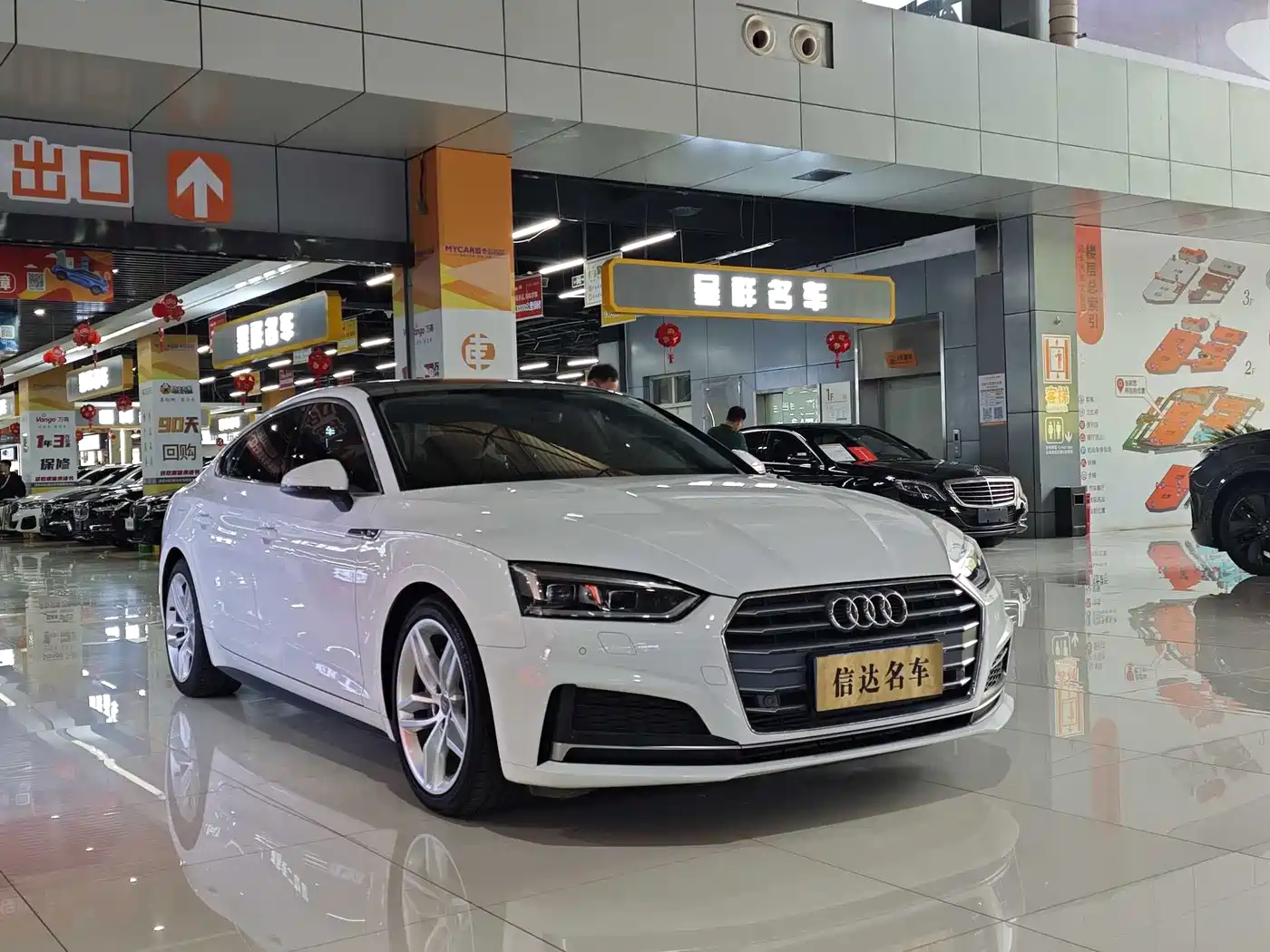 Audi A5 (Import) 2019 Sportback 45 TFSI Fashion фото 3