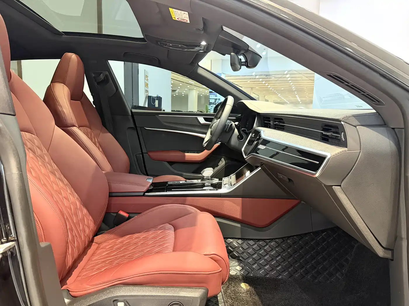 Audi A7L 2022 45 TFSI quattro S-line Black Warrior Edition фото 15