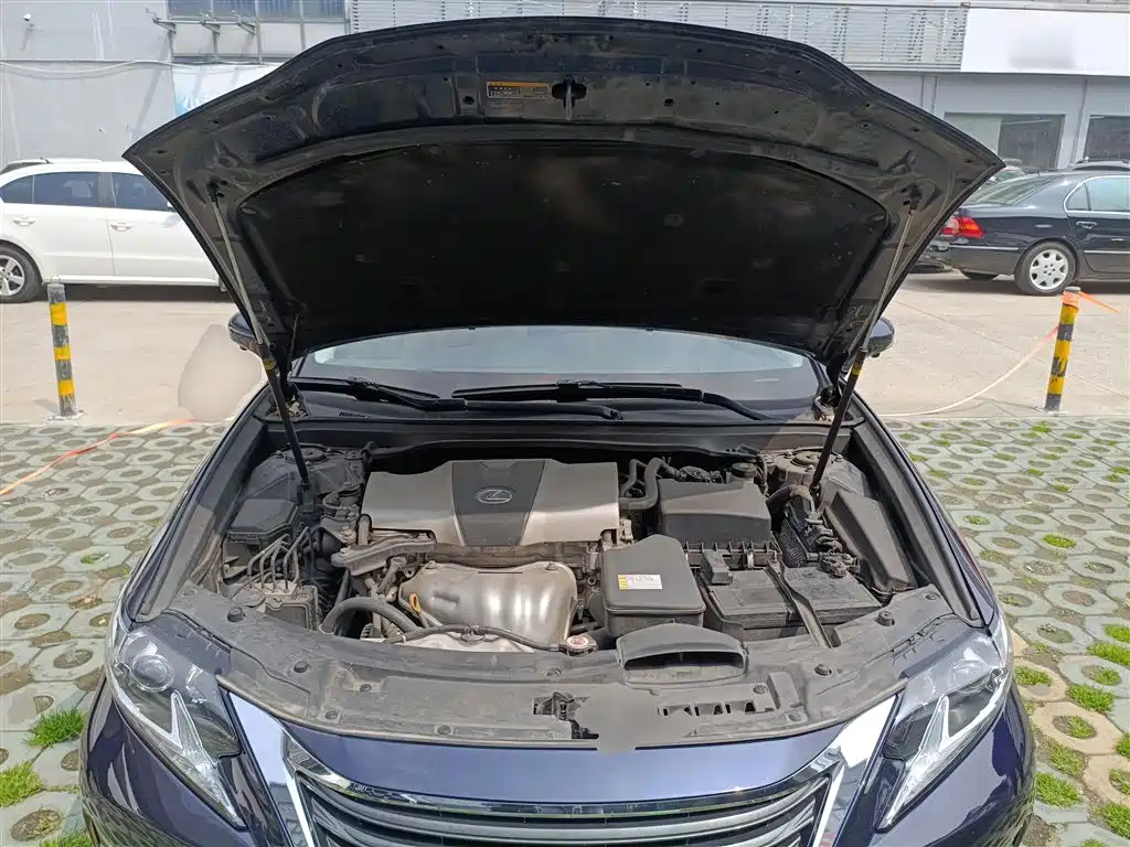 Lexus ES 2015 200 Elite Edition фото 13