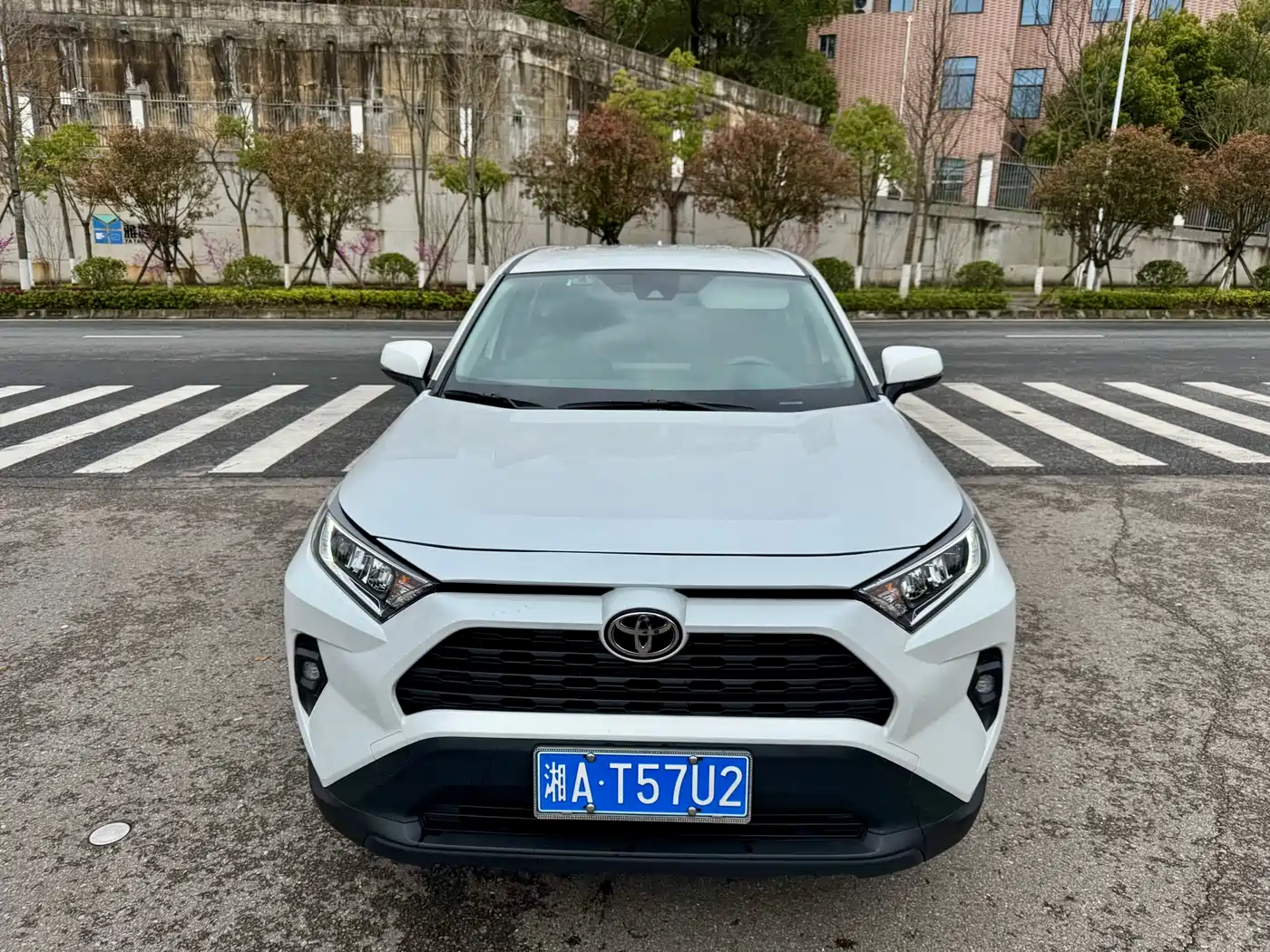Toyota RAV4 Rongfang 2024 2.0L CVT FWD Urban Edition фото 2