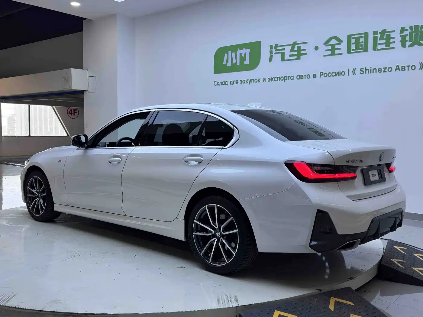 BMW 3 Series 2023 320Li M Sport Package фото 4
