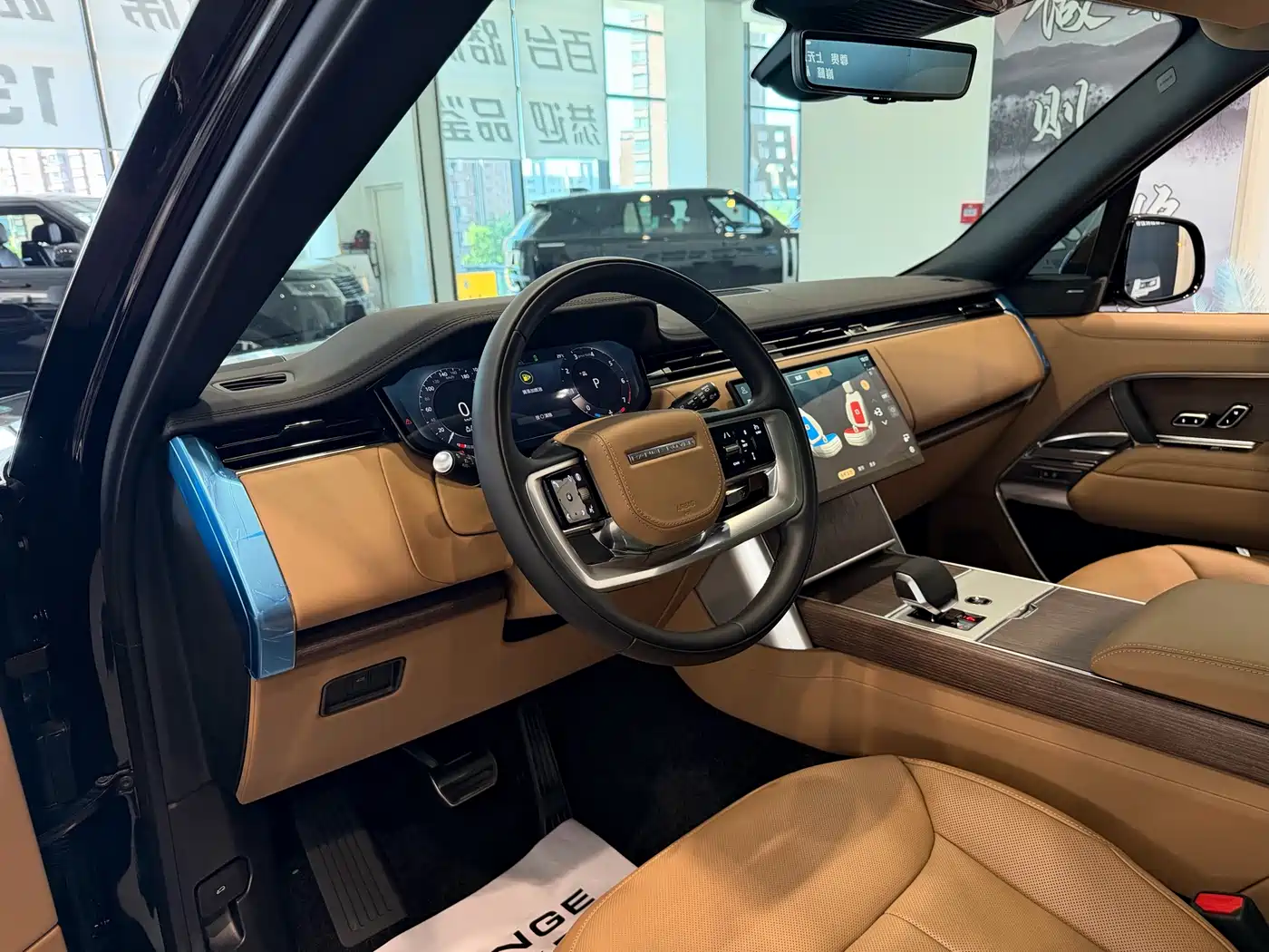 Land Rover Range Rover 2025 3.0 L6 400PS Flourishing Era Extended Wheelbase фото 15