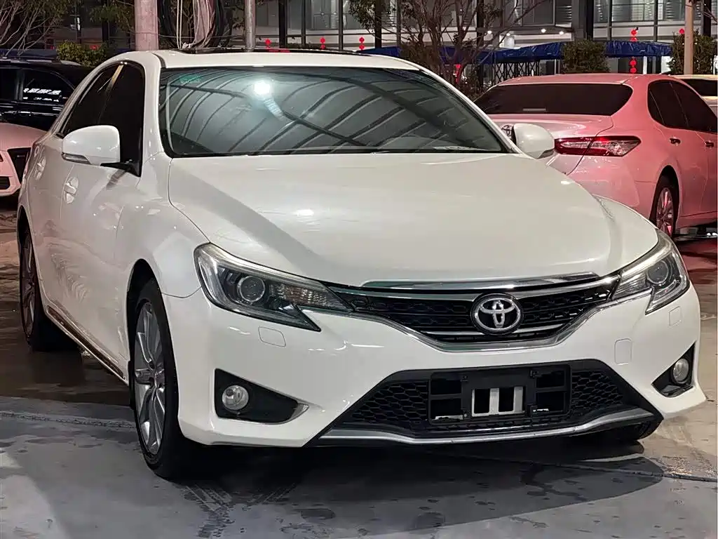 Toyota Reiz 2013 2.5V Premium Edition фото 3