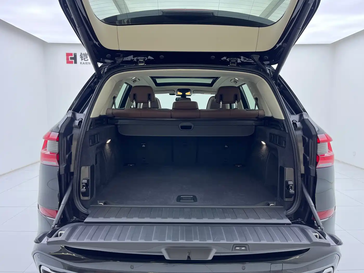 BMW X5 (Import) 2020 xDrive40i Premium M Sport Package фото 27