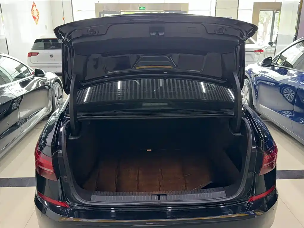 Volkswagen Passat 2020 Facelift 330TSI Elite China VI фото 22
