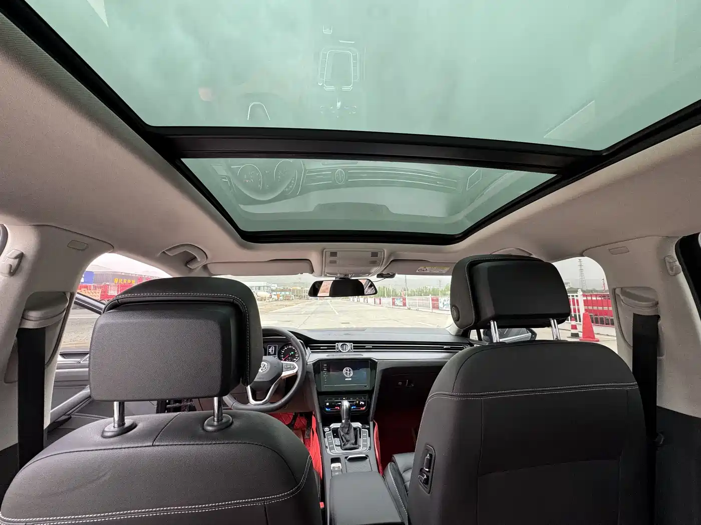 Volkswagen Magotan 2020 330TSI DSG Leading фото 13