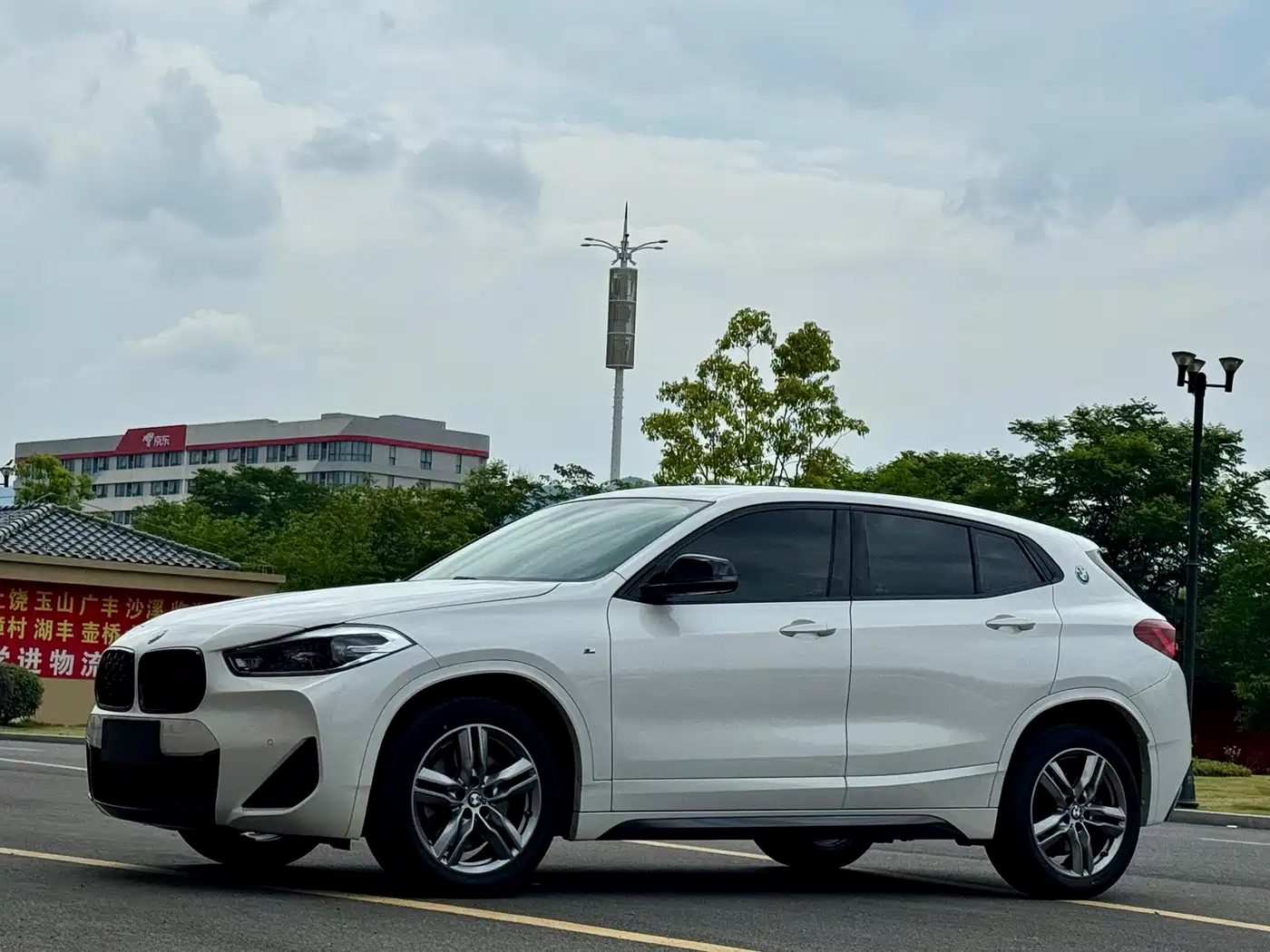 BMW X2 2023 sDrive25i M Sport Shadow Edition