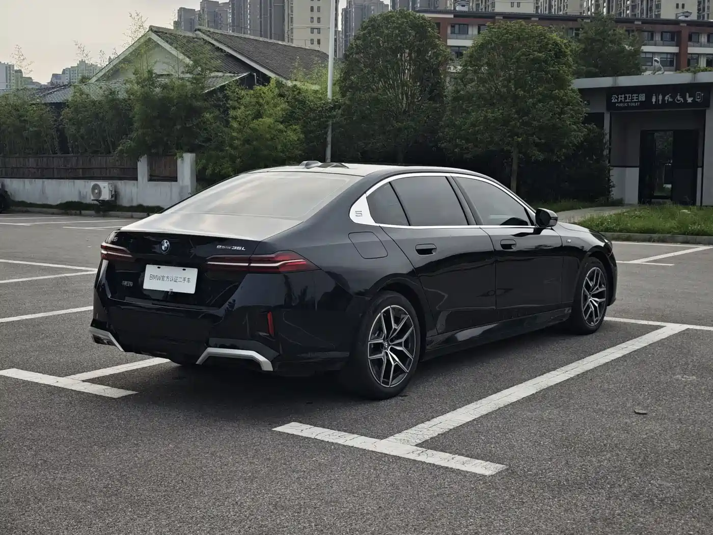 BMW i5 2024 eDrive 35L M Sport Package фото 6