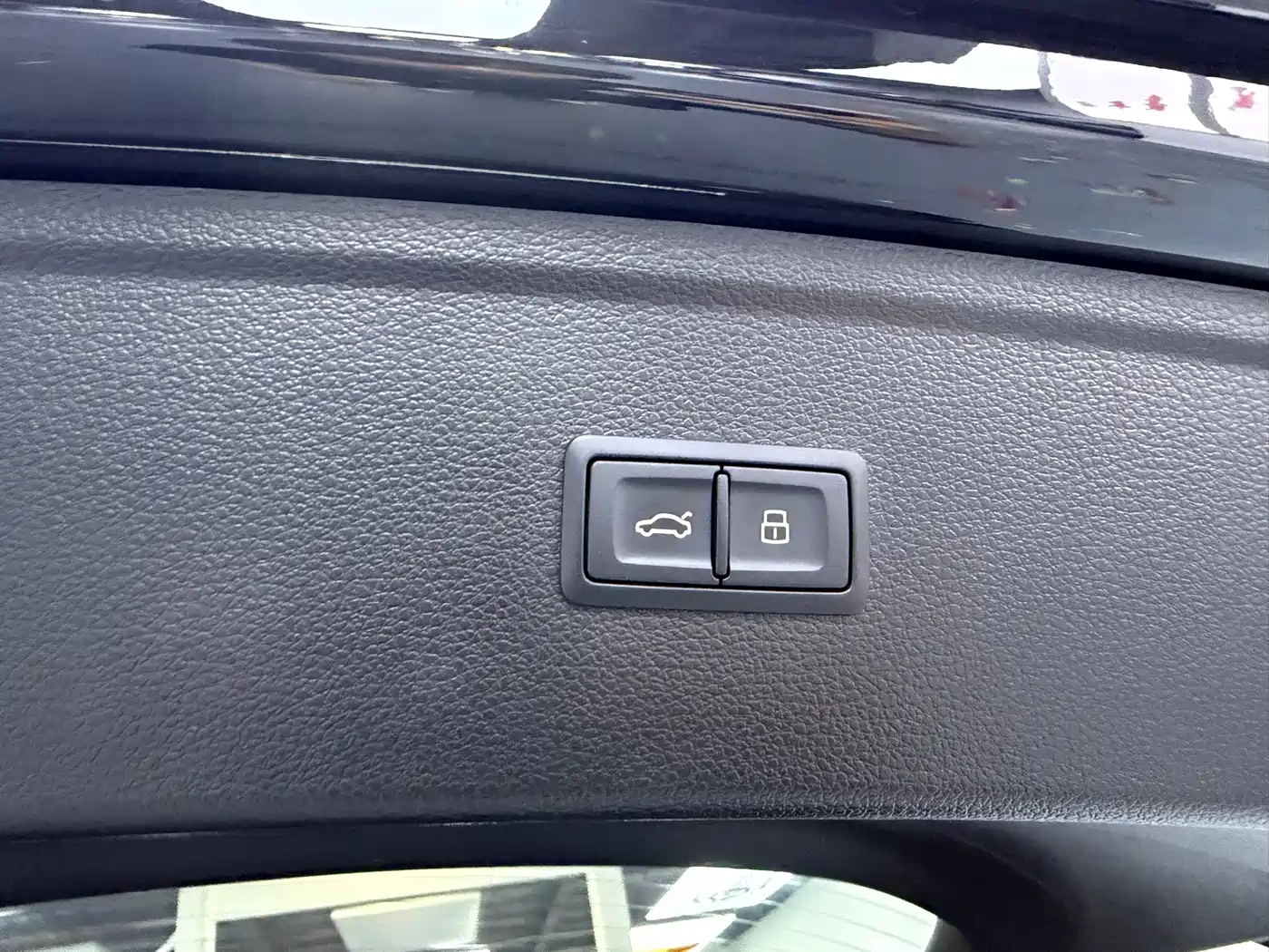 Audi Q5L 2024 Model 40 TFSI Luxury Dynamic фото 18