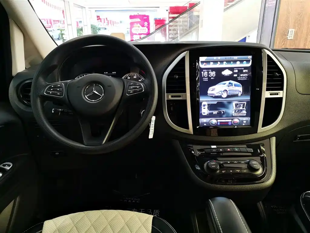Mercedes-Benz Vito 2016 2.0T Elite Edition фото 10