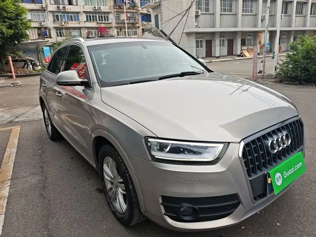 Audi Q3 2015 35 TFSI quattro Technology фото 4