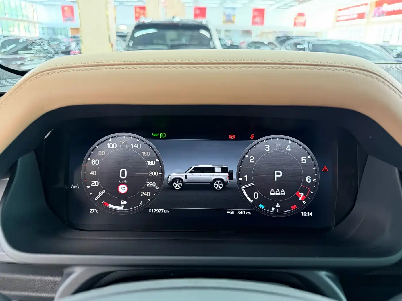 Land Rover Defender 2025 110 3.0T P400 -Dynamic HSE фото 14