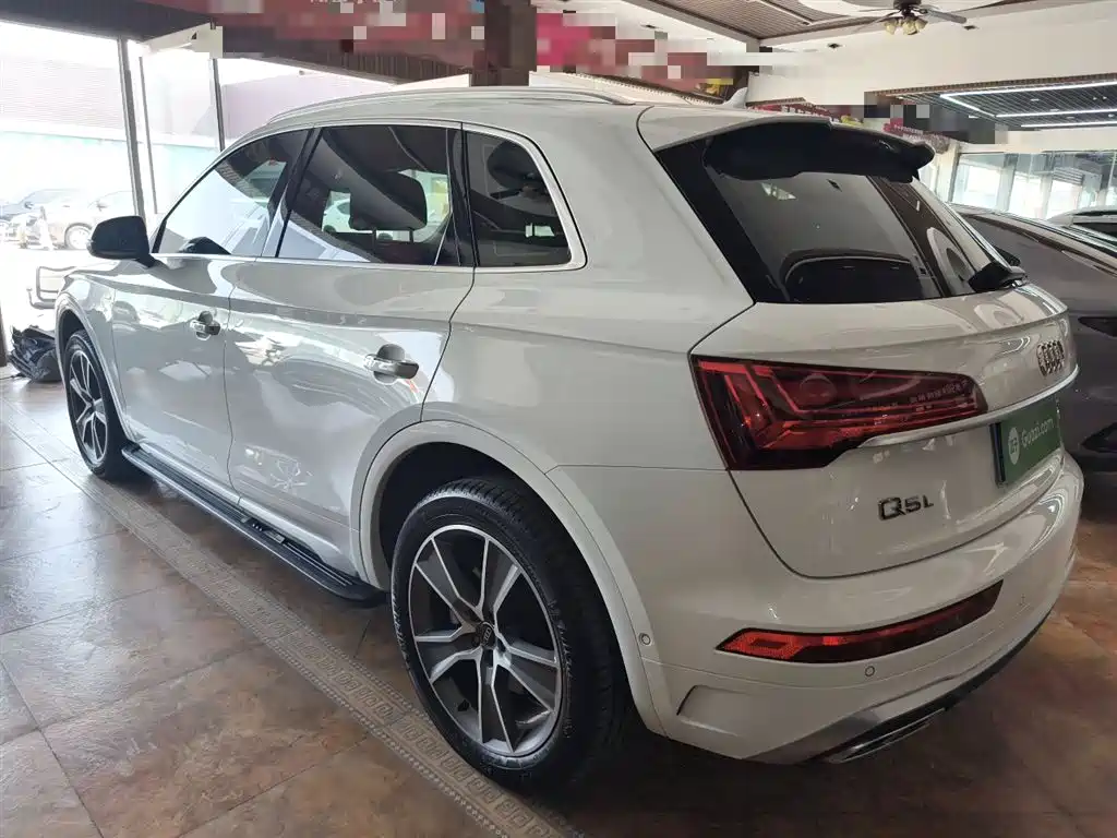 Audi Q5L 2022 Facelift 45T Luxury Dynamic фото 23
