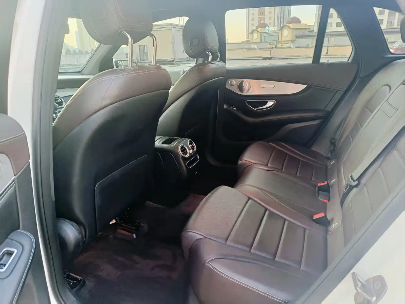 Фото 4 - Mercedes-Benz GLC
