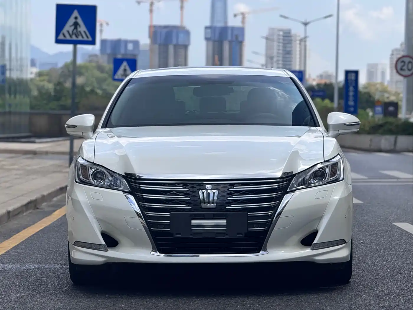 Toyota Crown 2015 2.5L Smart Edition фото 2