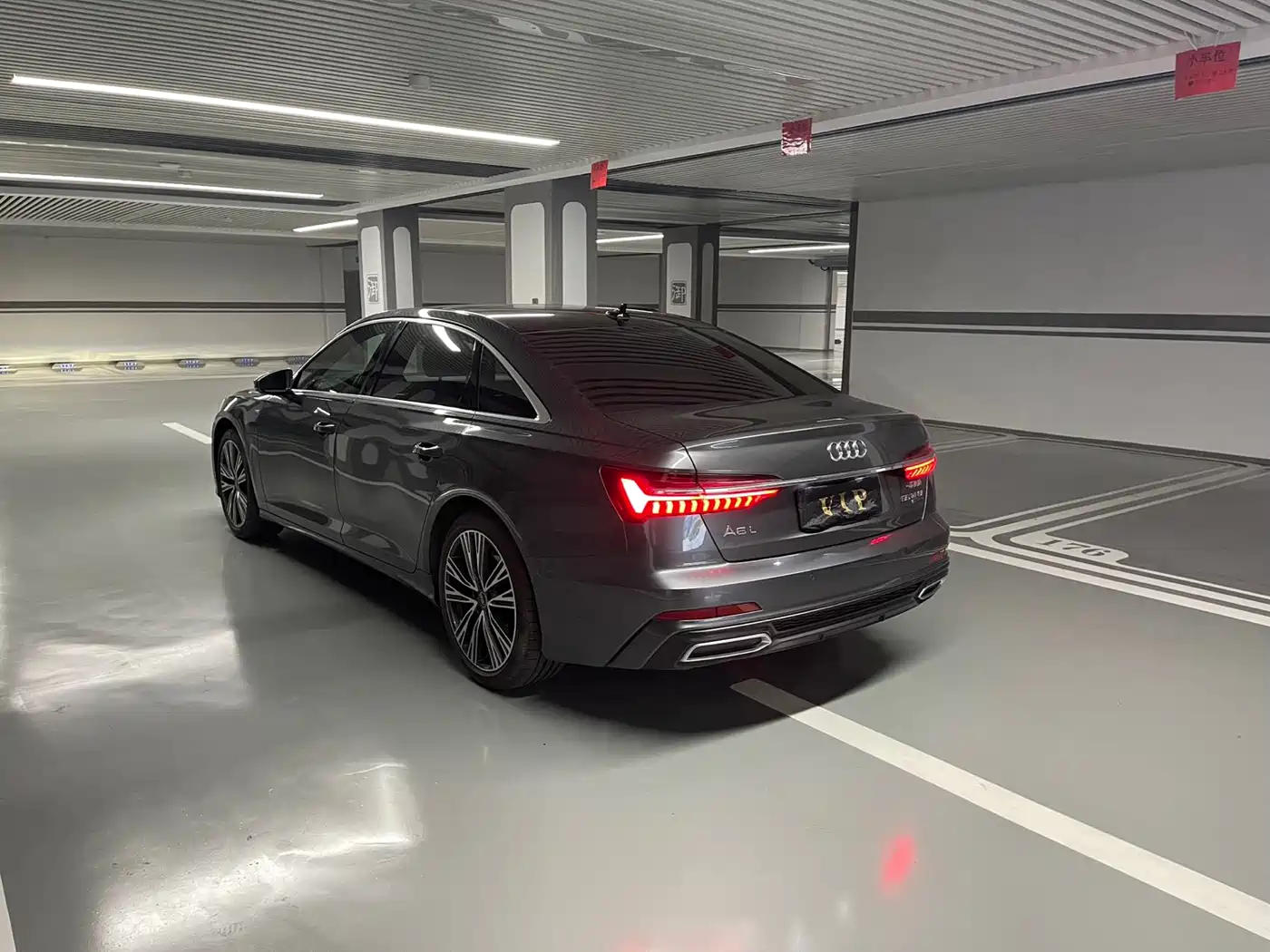 Audi A6L 2022 55 TFSI quattro Premium Elegance фото 27