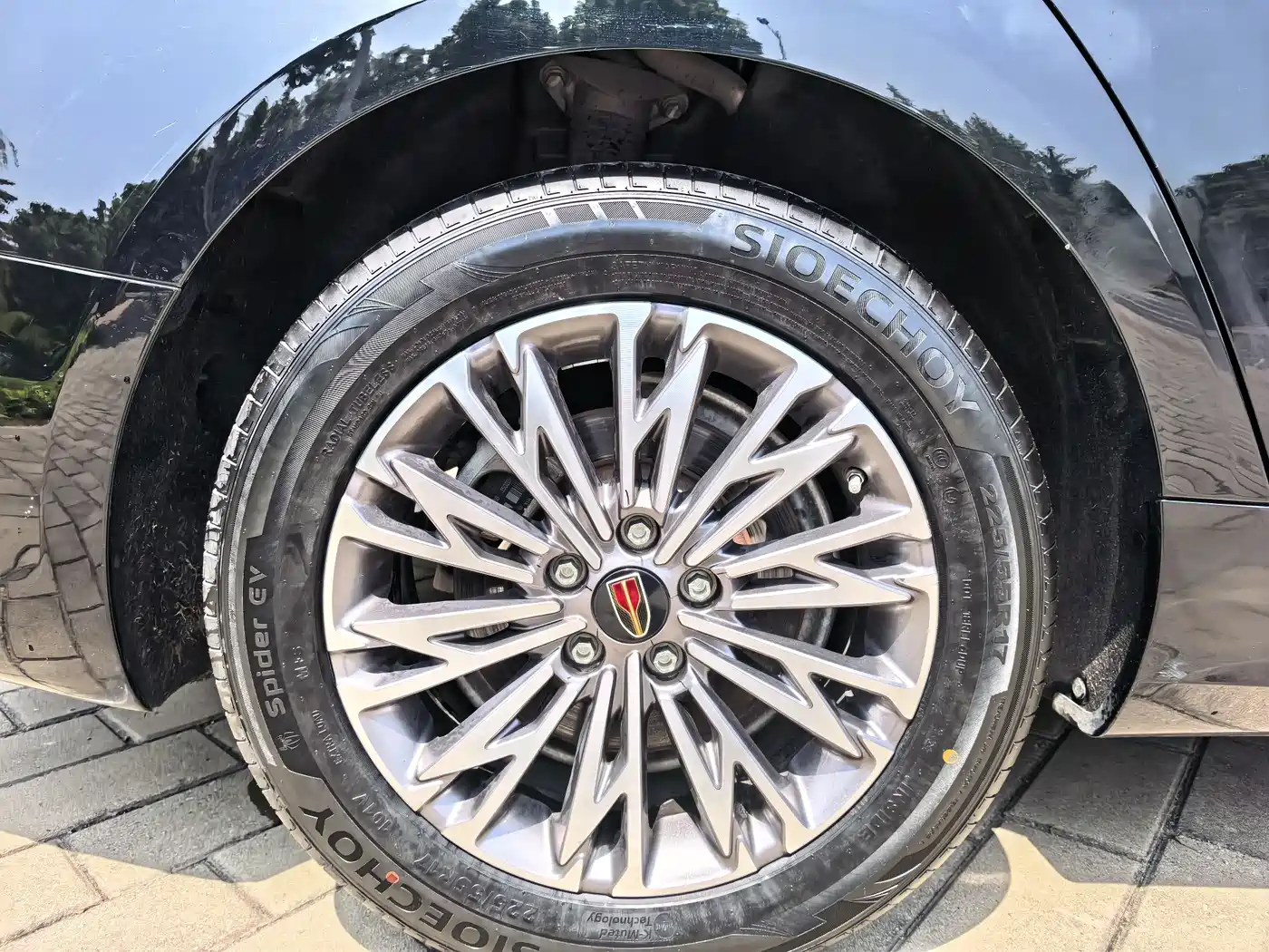 Hongqi H5 2024 1.5T DCT Smart Connect Flag Rhythm Edition фото 29