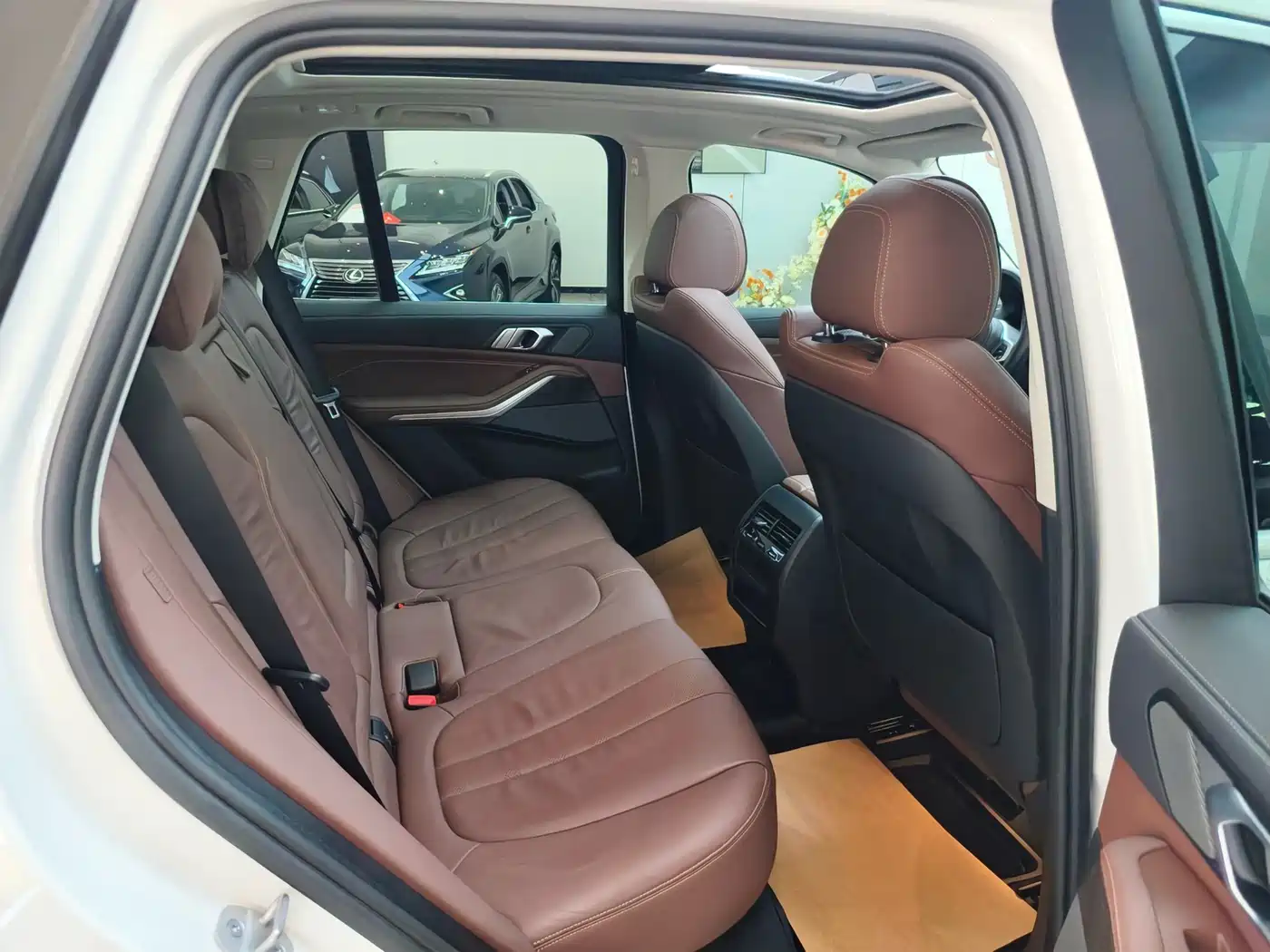 BMW X5 (Import) 2021 xDrive40i M Sport Package фото 5