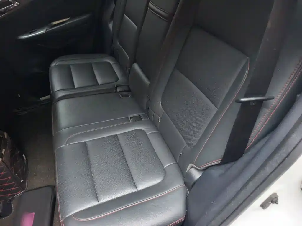 Photo 13 - Changan CS75