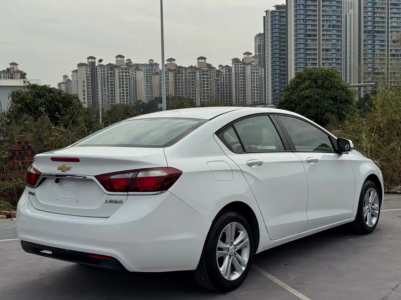 Chevrolet Cruze 2015 1.5L Automatic Fashion Navigation Edition фото 5