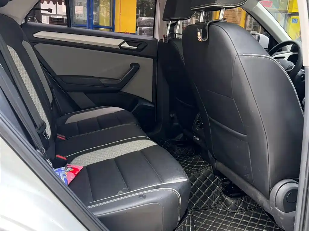 Volkswagen T-ROC 2023 280TSI DSG 2WD Time Edition фото 10