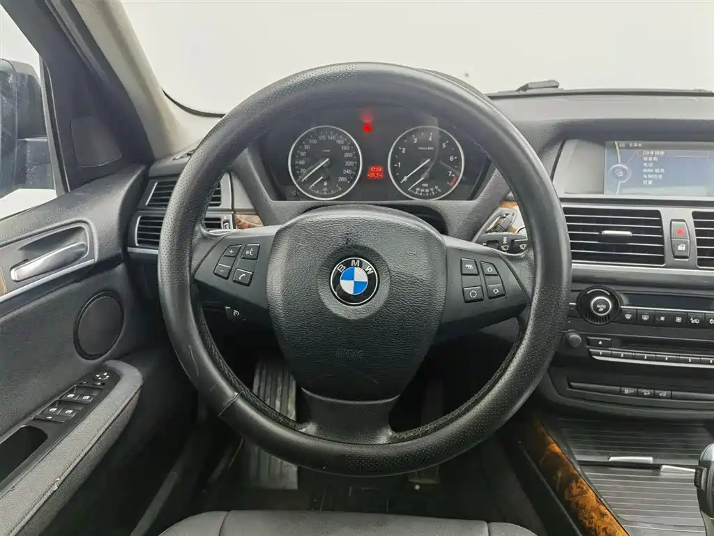 BMW X5 (Import) фото 18