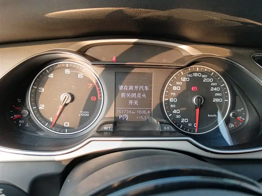 Audi A4L 2015 35 TFSI Auto Standard фото 8