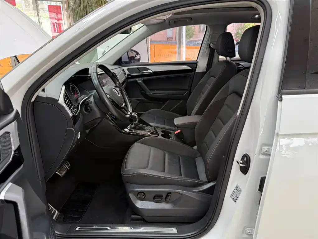 Volkswagen Tayron 2022 280TSI 2WD Luxury Smart Connect Edition фото 16