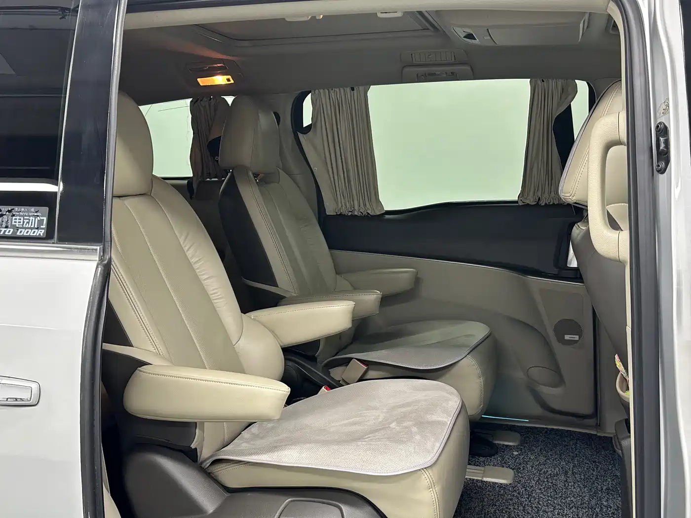 Buick GL8 2011 2011 3.0L XT Luxury Business Flagship