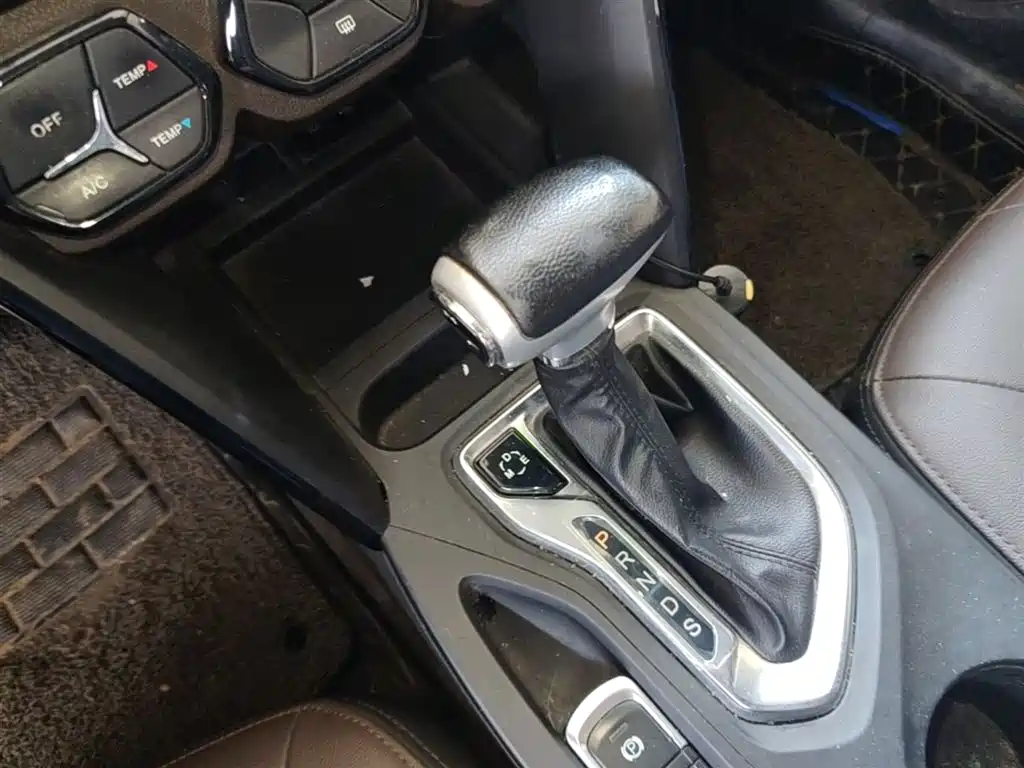 GAC Trumpchi Trumpchi GS4 2017 235T Automatic 2WD Elite фото 14