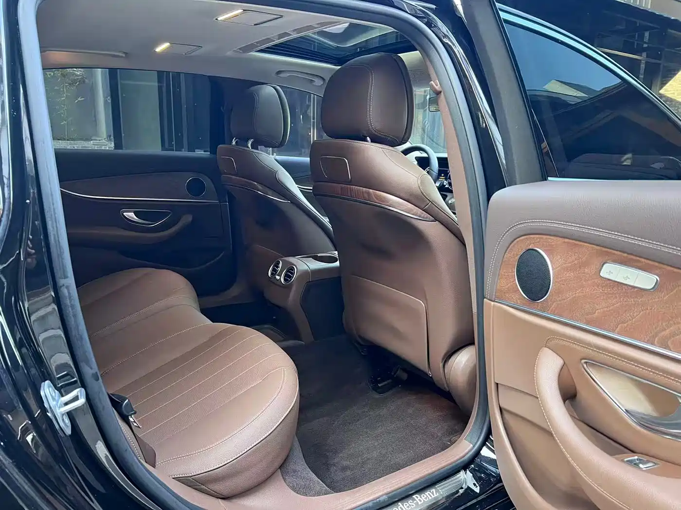 Mercedes-Benz E-Class 2019 E 200 L фото 5