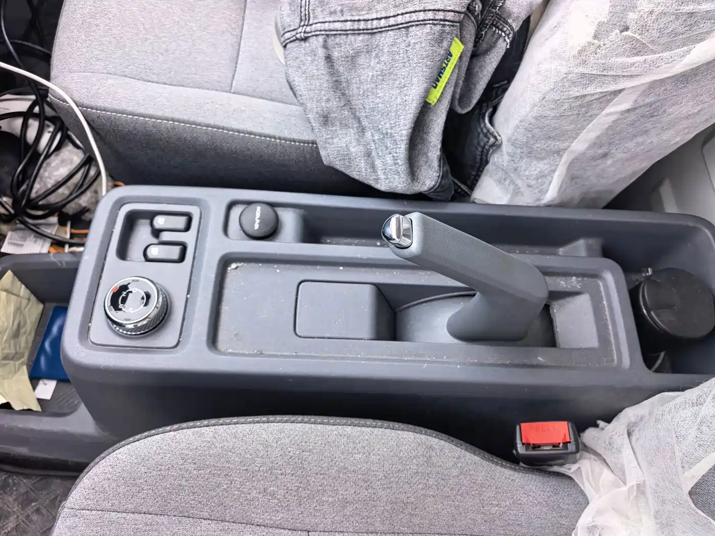 Wuling Motors Wuling Yangguang 2026 2026 Model 300km Window-Sealed Comfort Version