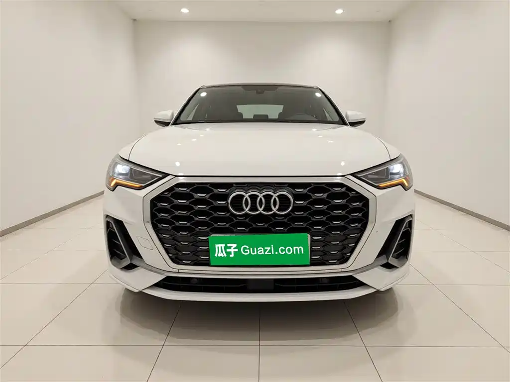Audi Q3 Sportback 2020 40 TFSI Fashion фото 3