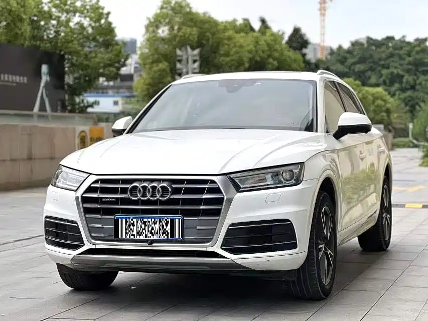 Audi Q5L 2020 Facelift 40 TFSI Honor Progressive