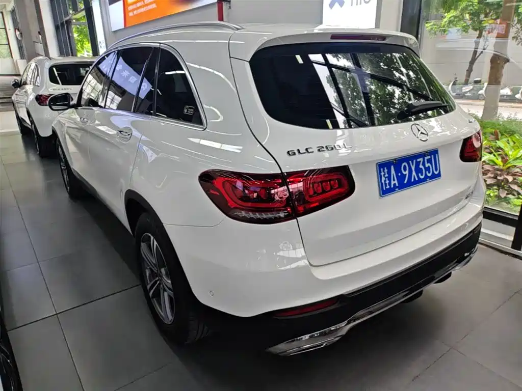 Mercedes-Benz GLC 2021 GLC 260 L 4MATIC Sporty фото 9
