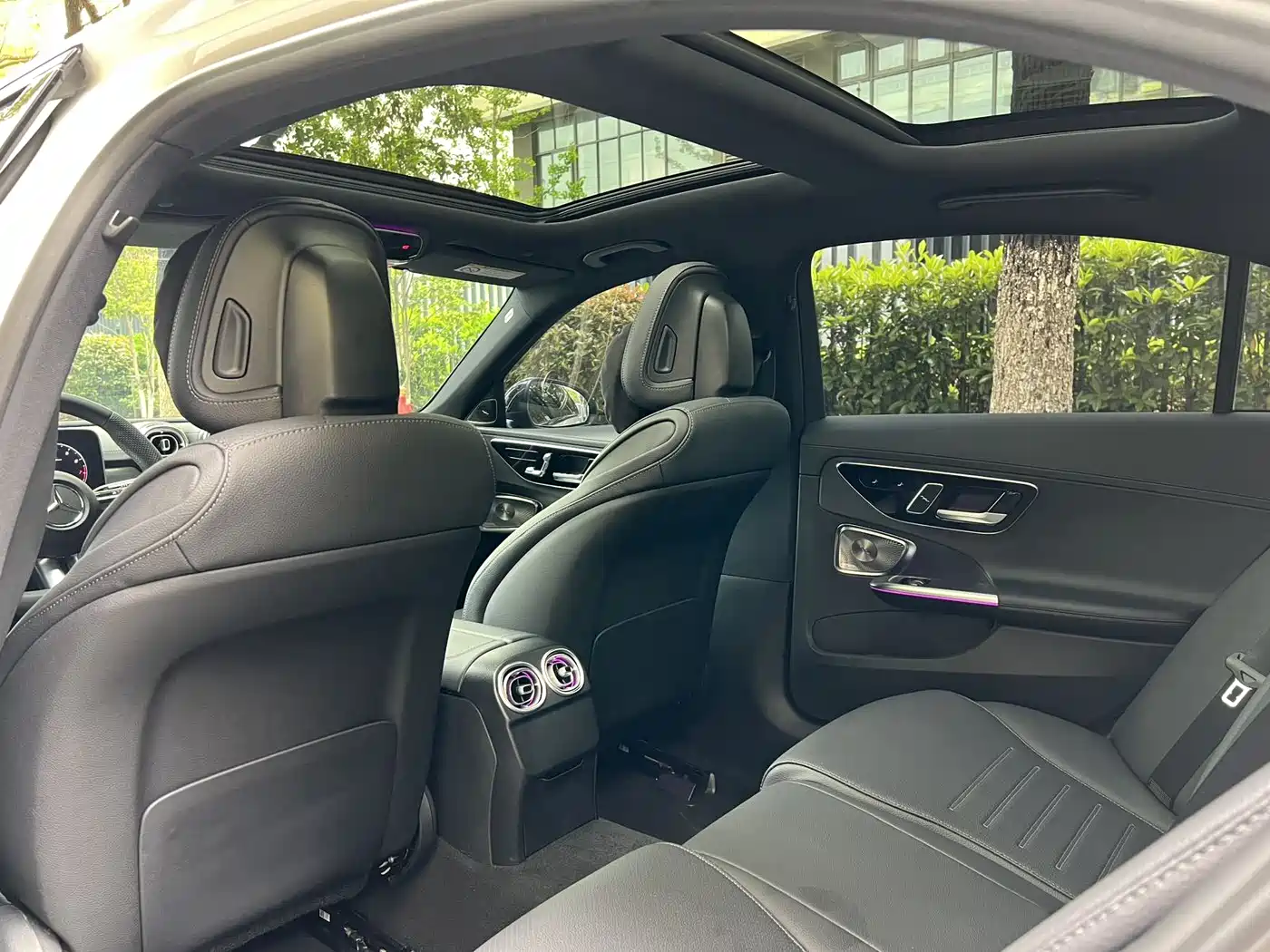 Mercedes-Benz C-Class 2023 C 260 L Night Edition Sport фото 11