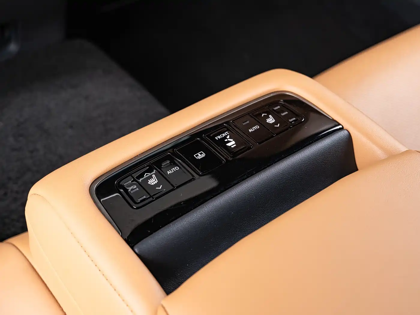 Lexus LS 2021 500h Excellence Edition фото 18