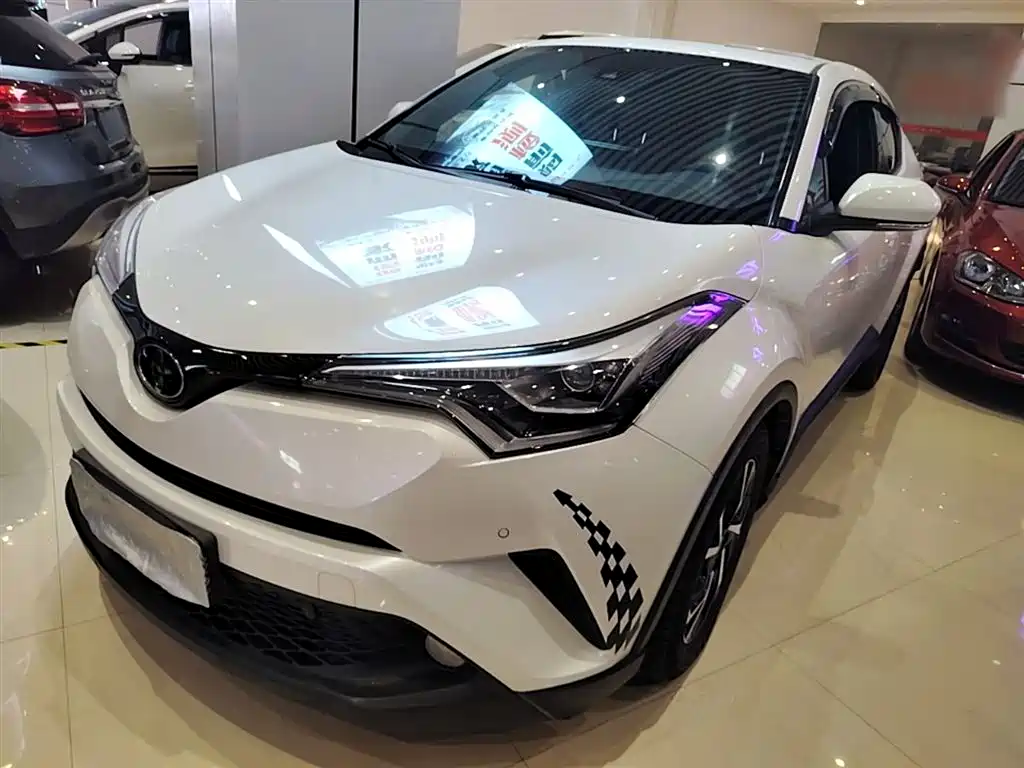 Toyota C-HR 2018 Model 2.0L Luxury Sunroof Version China V фото 2