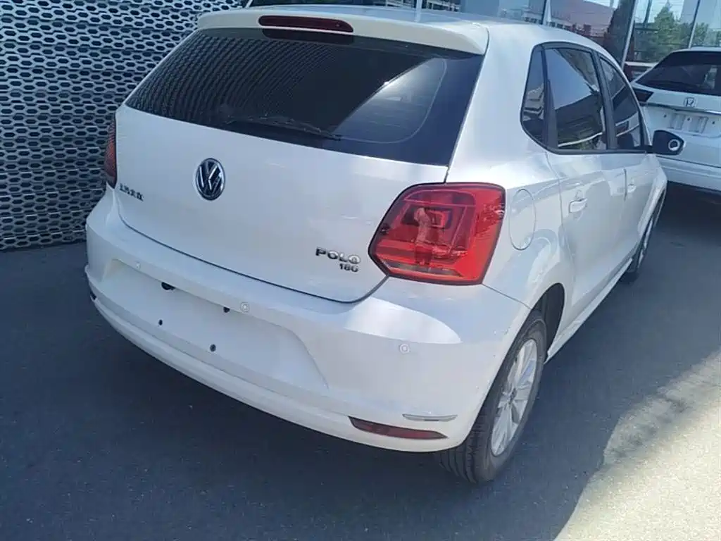 Volkswagen Polo 2018 1.5L Auto Safe Drive фото 12