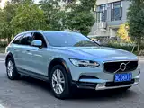 Photo 3 - Volvo V90