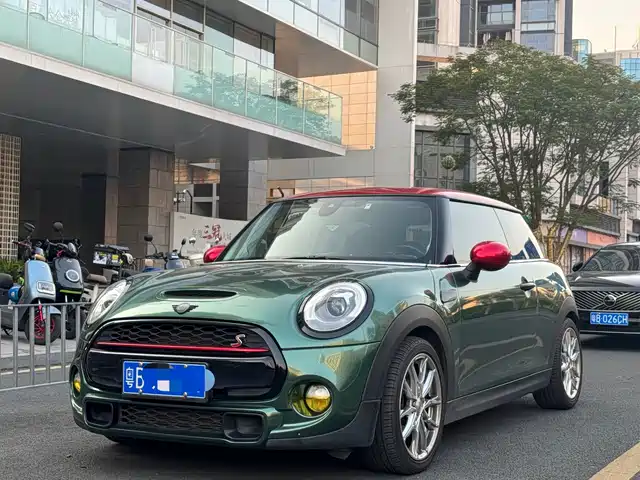 MINI 