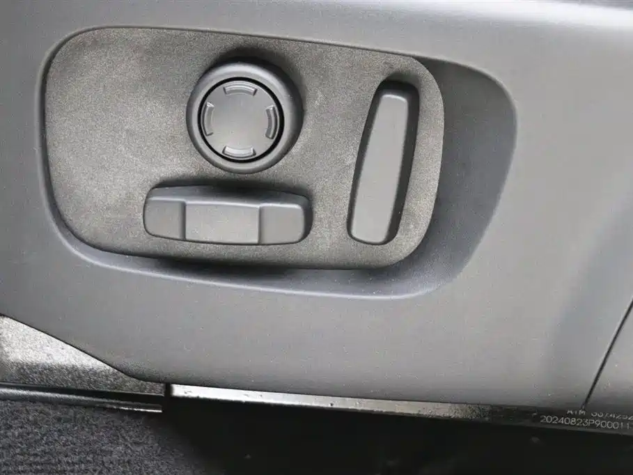 LAND ROVER DISCOVER SPORTS