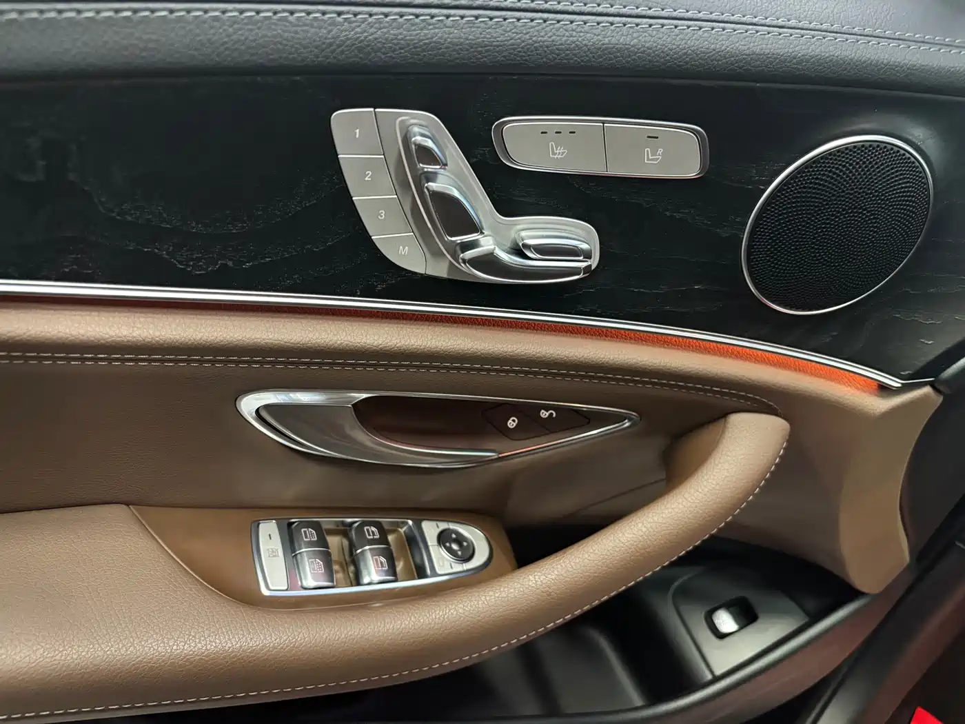 Mercedes-Benz E-Class 2017 E 300 L Sport Luxury фото 13
