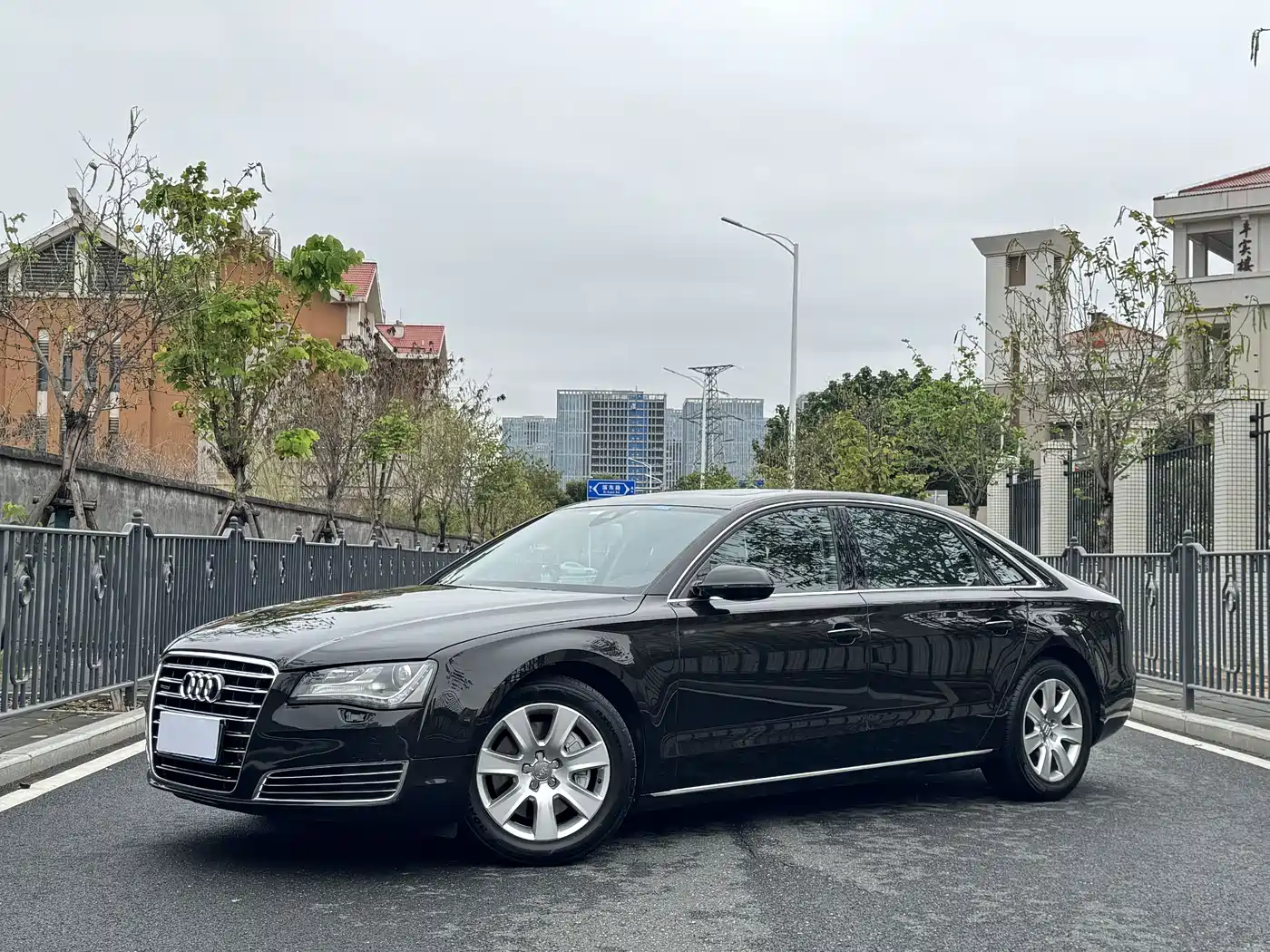 Audi A8 2013 A8L 30 FSI Comfort